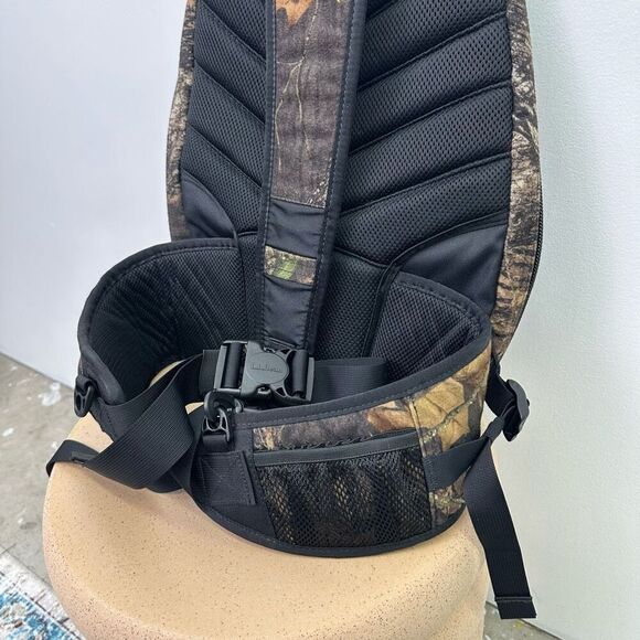 L.L Bean Mossy Oak Break Up Turkey Soft Shell Camo Hunting Backpack - Picture 6 of 10